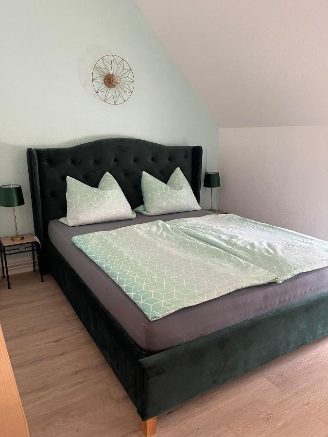 Ferienwohnung Unter Den Linden ハルベ エクステリア 写真